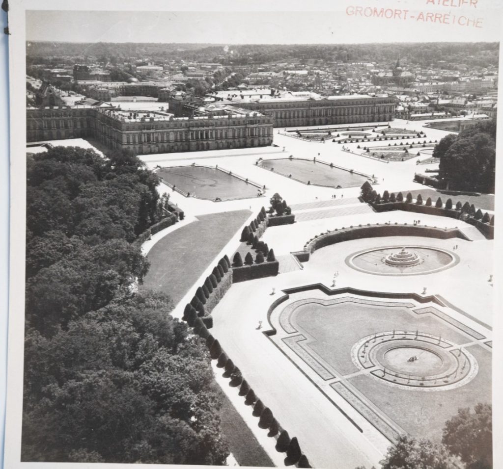 TIRAGE PHOTO Argentique	France	Château de Versailles  23X23cm	1970