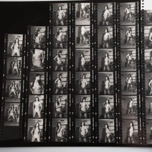 PHOTO Argentique France Planche contact femme nue nu artistique 24x30cm 1980