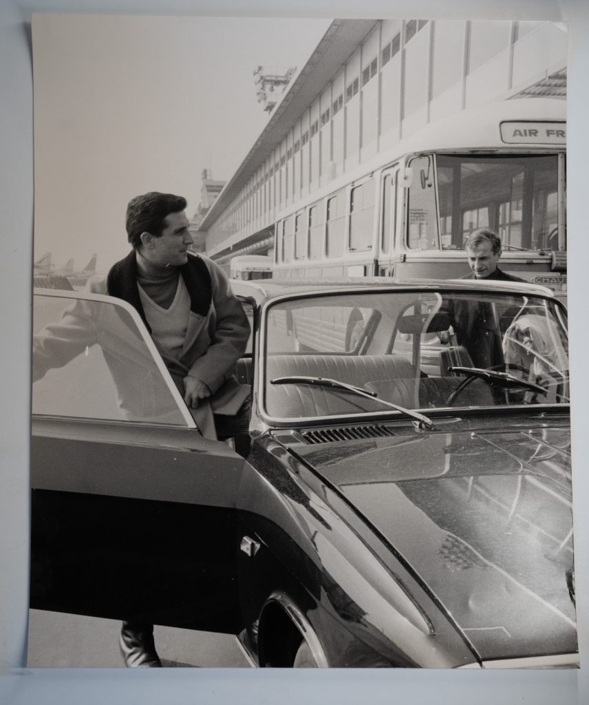 Photo Argentique aéroport d'Orly Gilbert Beacaud 42X50cm 1960