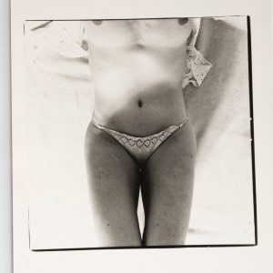 PHOTO Argentique	France	Nu artistique femme nue	13X18cm vue 12X12cm	1980