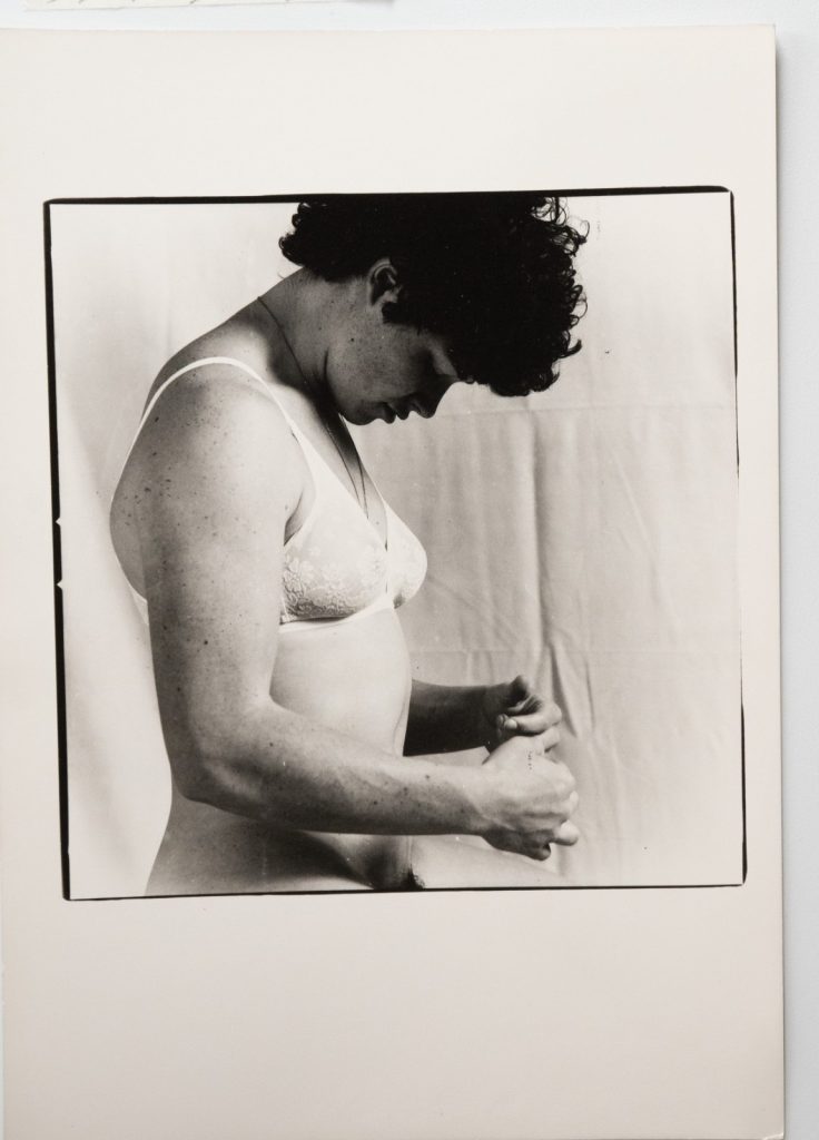 PHOTO Argentique	France	Nu artistique femme nue	13X18cm vue 12X12cm	1980