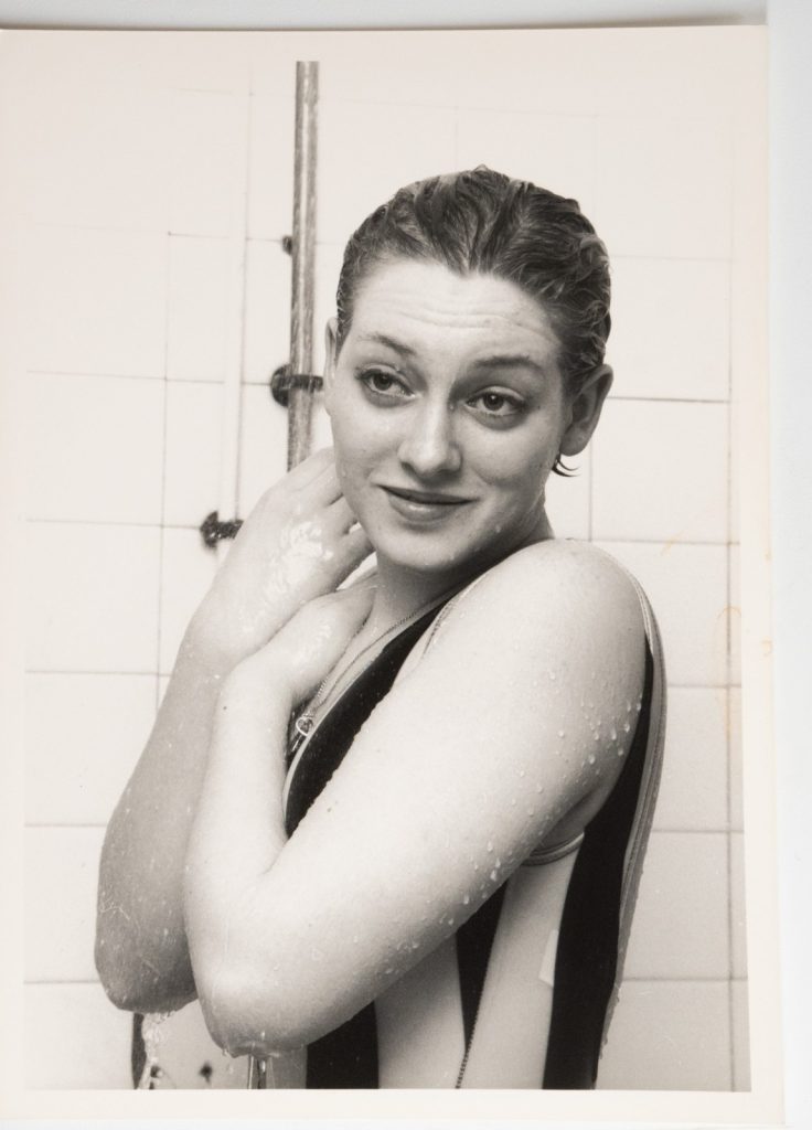 PHOTO Argentique France femme nue sous la douche nu artistique 13X18cm 1980