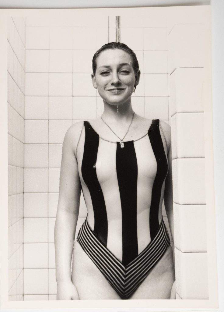 PHOTO Argentique France femme nue sous la douche nu artistique 13X18cm 1980