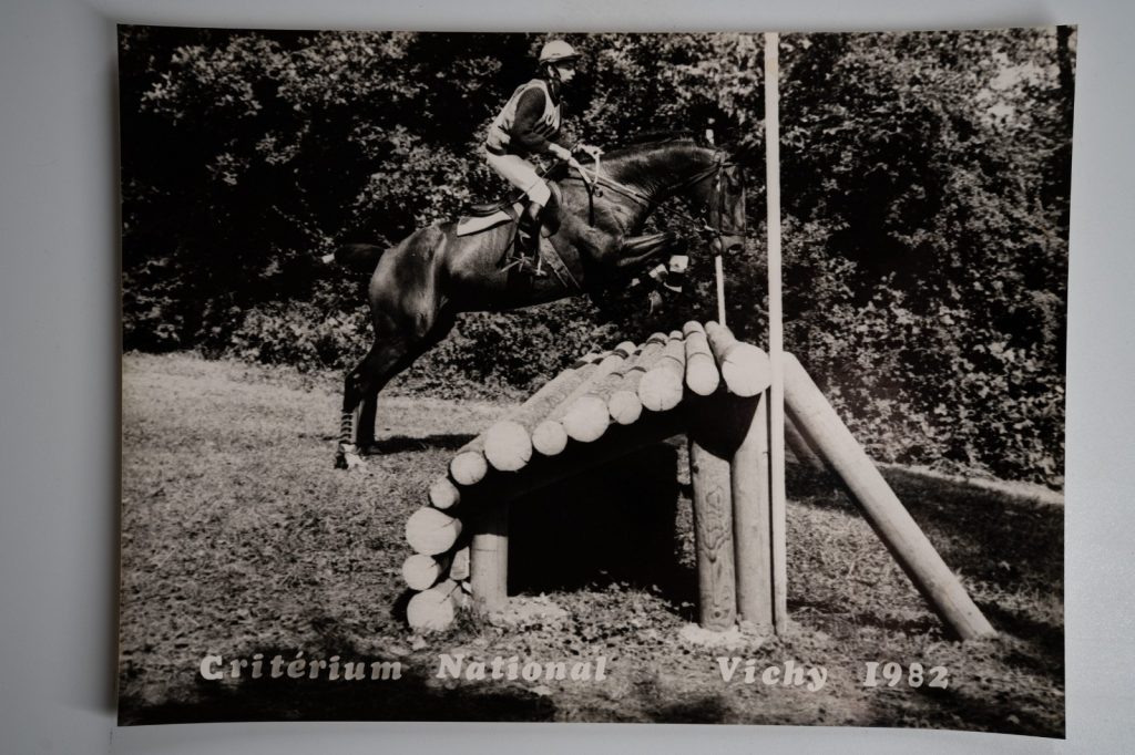 PHOTO Argentique France Equitation cheval saut d'obstacles 17X23 1970