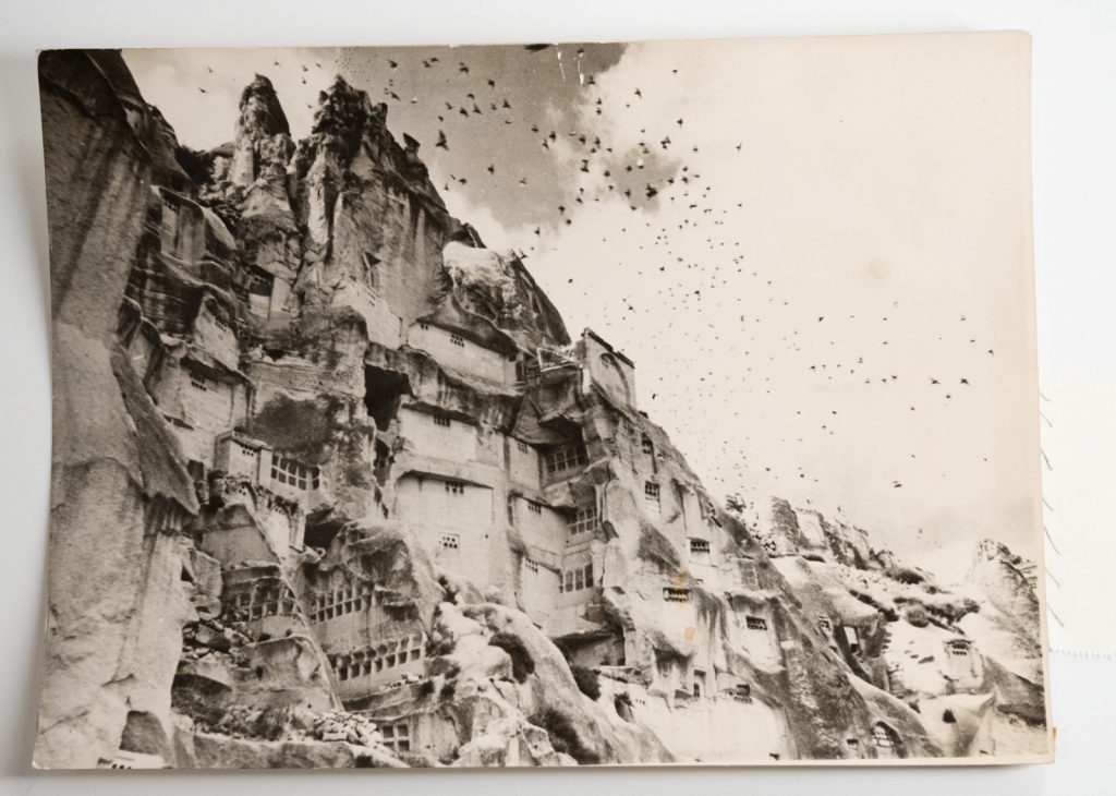 PHOTO Turquie	LA VILLE TROGLODYTIQUE CHRÉTIENNE DE TURQUIE	15x20cm	1950
