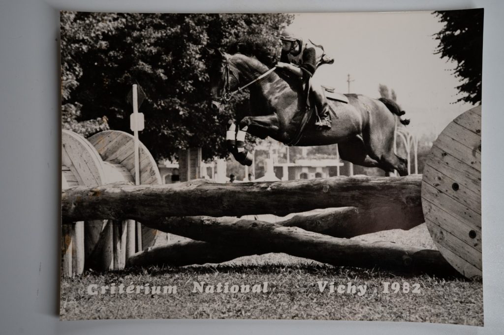 PHOTO Argentique France Equitation cheval saut d'obstacles 17X23 1970