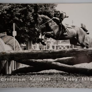 PHOTO Argentique	France	Equitation cheval saut d'obstacles	17X23	1970