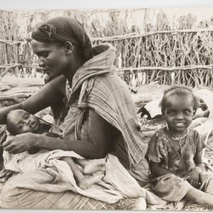 photo SOMALIE  Afrique	13X18cm	1980 famille enfant famine