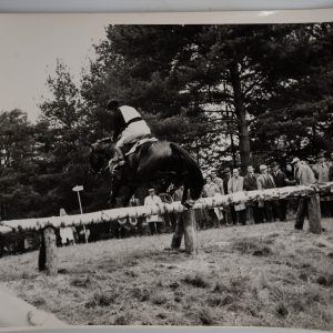 PHOTO Argentique	France	Equitation cheval saut d'obstacles	17X23	1970