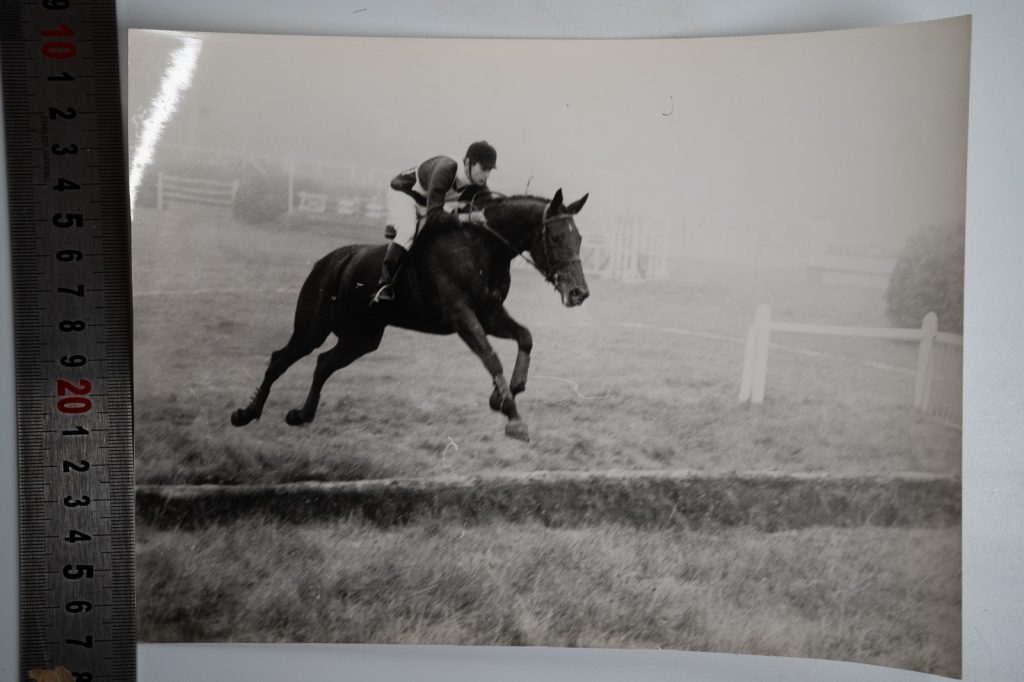 PHOTO Argentique France Equitation cheval saut d'obstacles 17X23 1970