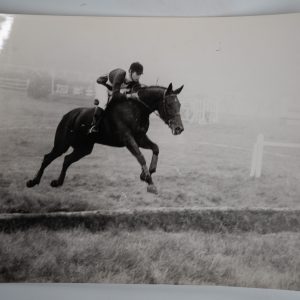 PHOTO Argentique	France	Equitation cheval saut d'obstacles	17X23	1970