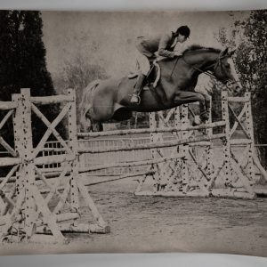 PHOTO Argentique	France	Equitation cheval saut d'obstacles	17X23	1970
