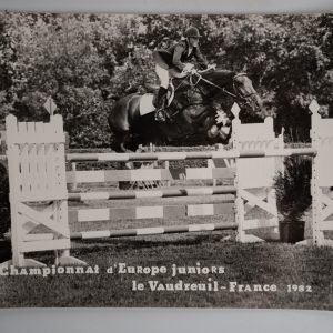 PHOTO Argentique	France	Equitation cheval saut d'obstacles	17X23	1970