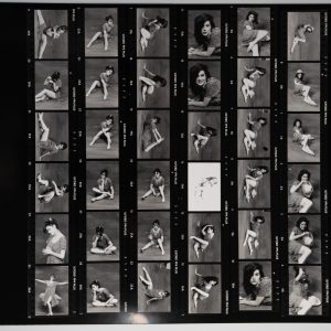 PHOTO Argentique	France	Planche contact femme pinup STUDIO	24x30cm	1980