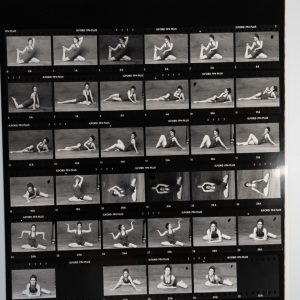 PHOTO Argentique	France	Planche contact femme pinup STUDIO	24x30cm	1980