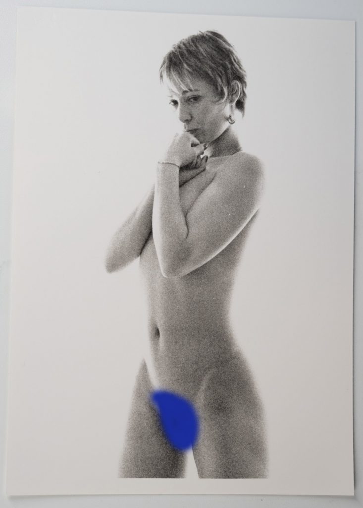 PHOTO argentique artistique NU féminin femme nue NOIR ET BLANC format 13X18 1980