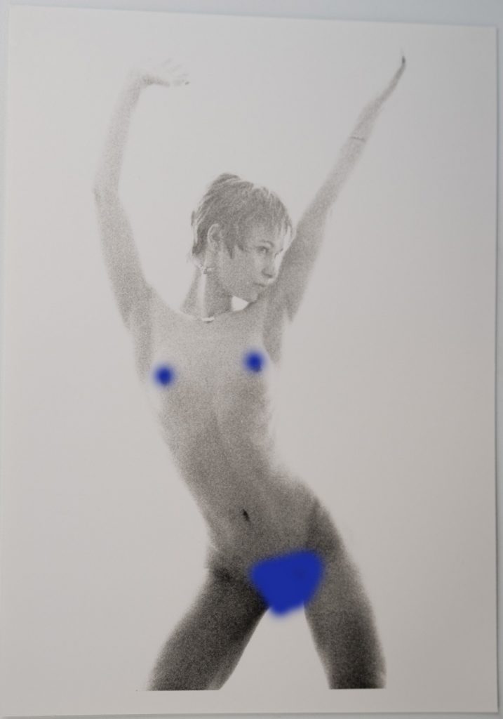 PHOTO argentique artistique NU féminin femme nue NOIR ET BLANC format 13X18 1980