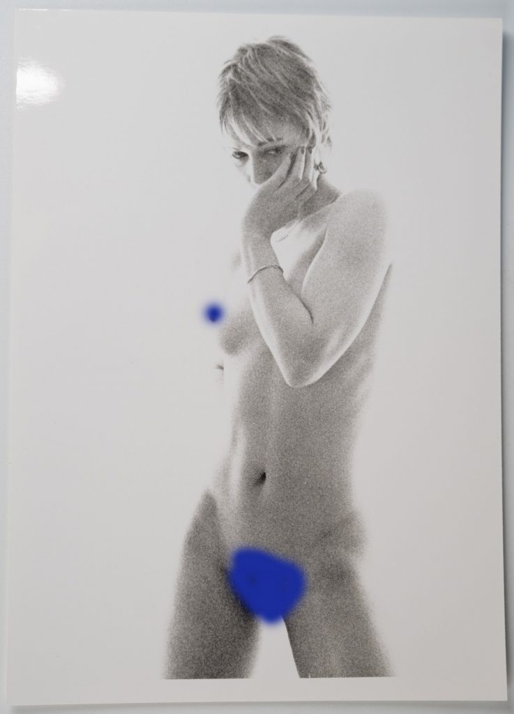 PHOTO argentique artistique NU féminin femme nue NOIR ET BLANC format 13X18 1980