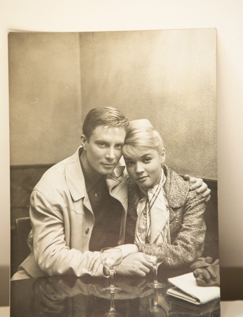 TIRAGE PHOTO Agnès Laurent et Gil Vidal scene du film Péché de Jeunesse 13X18cm