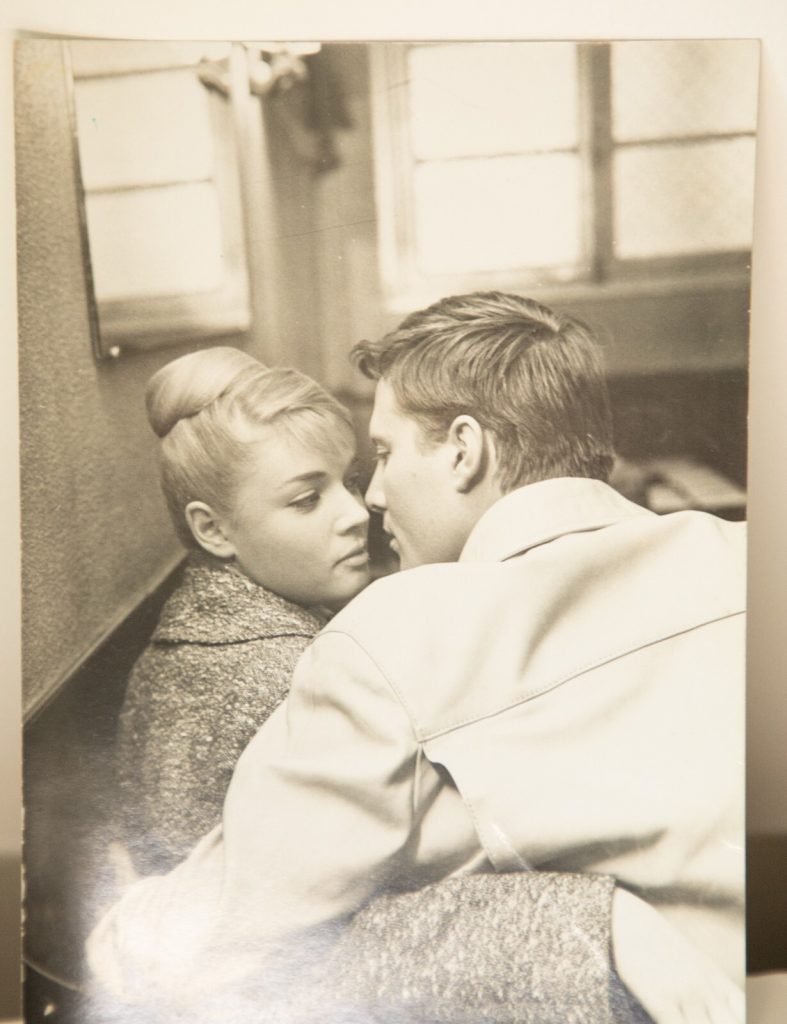 TIRAGE PHOTO Agnès Laurent et Gil Vidal scene du film Péché de Jeunesse 13X18cm
