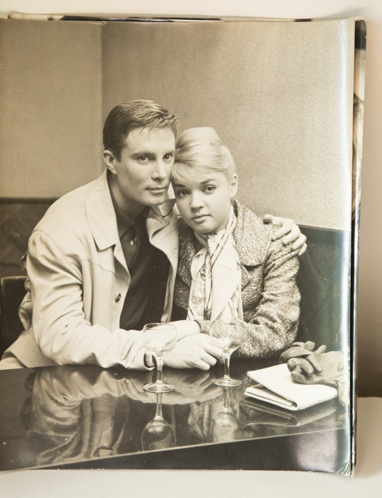 TIRAGE PHOTO Agnès Laurent et Gil Vidal scene du film Péché de Jeunesse 24x30cm