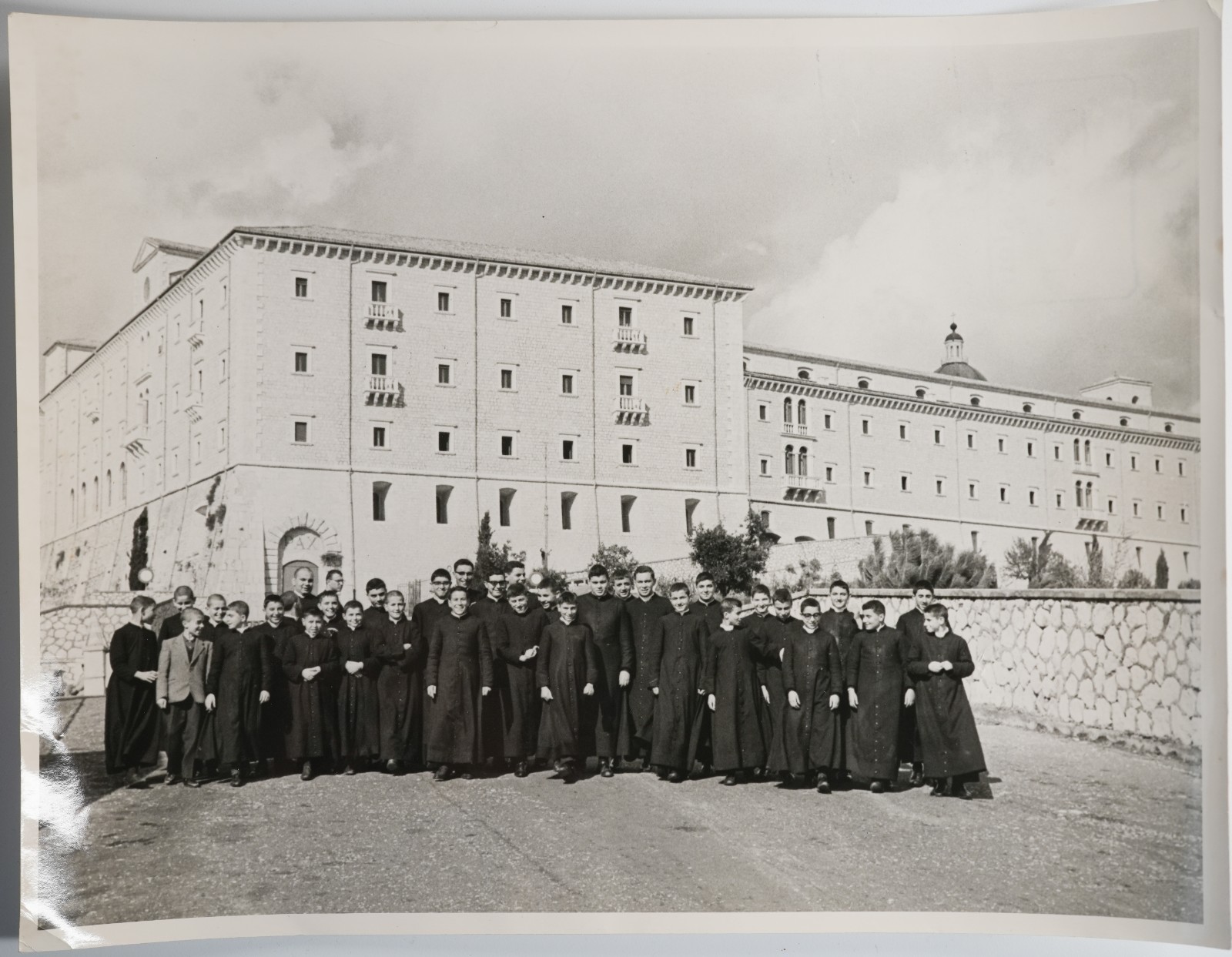 photo Argentique Italie L'abbaye du Mont-Cassin SEMINARISTE 18X24cm 1960