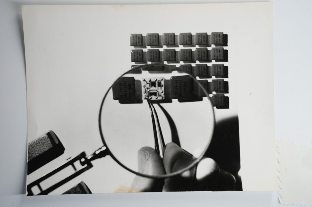 PHOTO Argentique France micro-module électronique 17X23cm 1970