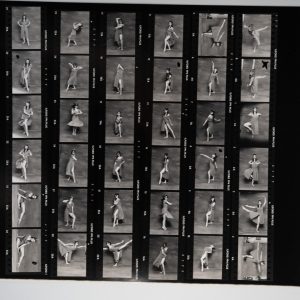PHOTO Argentique	France	Planche contact femme pinup STUDIO	24x30cm	1980