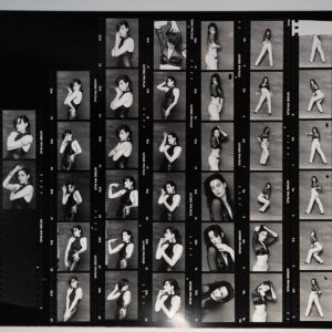 PHOTO Argentique	France	Planche contact femme pinup STUDIO	24x30cm	1980