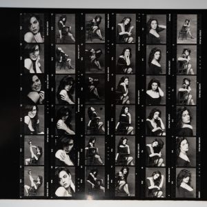 PHOTO Argentique	France	Planche contact femme pinup STUDIO	24x30cm	1980