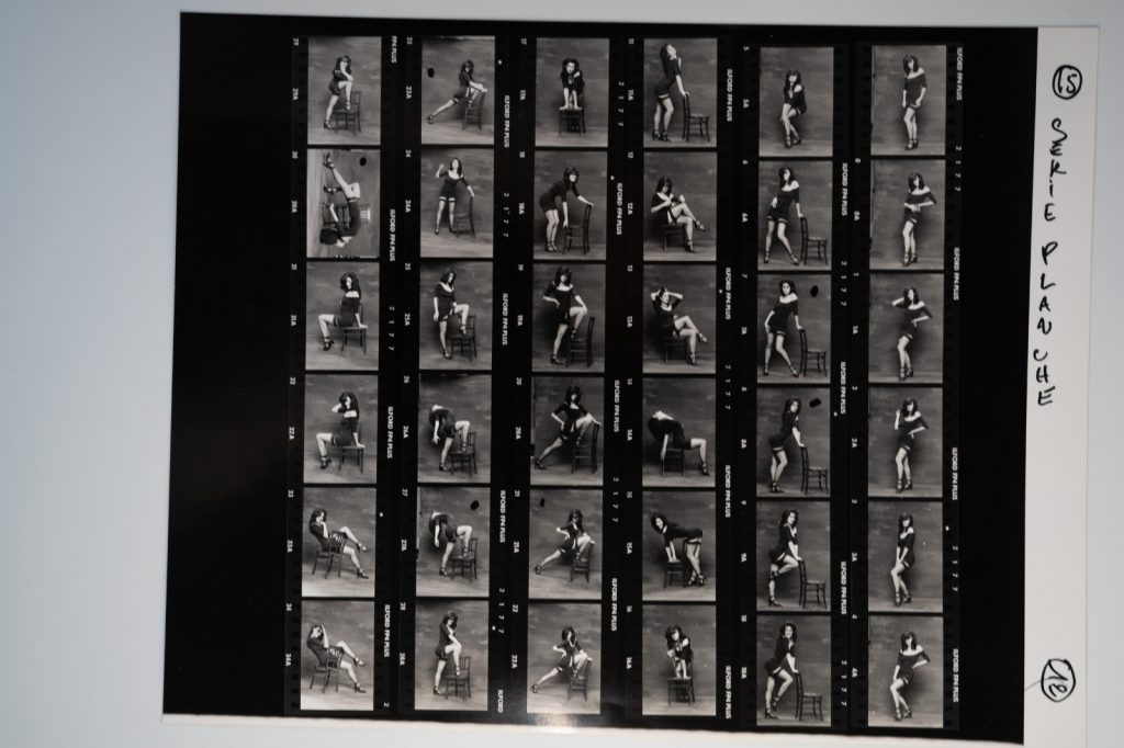 PHOTO Argentique France Planche contact femme pinup STUDIO 24x30cm 1980