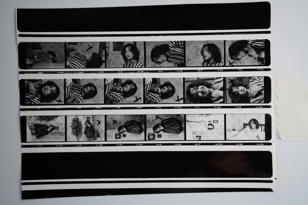 PHOTO Argentique France Planche contact femme pinup 18X24cm 1980