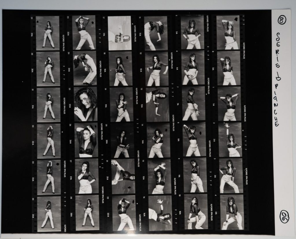 PHOTO Argentique France Planche contact femme pinup STUDIO 24x30cm 1980