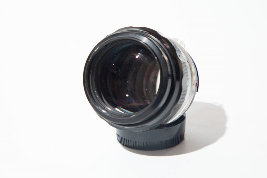 OBJECTIF photo Argentique Nikon Nikkor-H auto 85mm 1,8 AI 1977