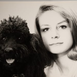 PHOTO Argentique	France	Personnes et chien caniche	23X29cm	1940