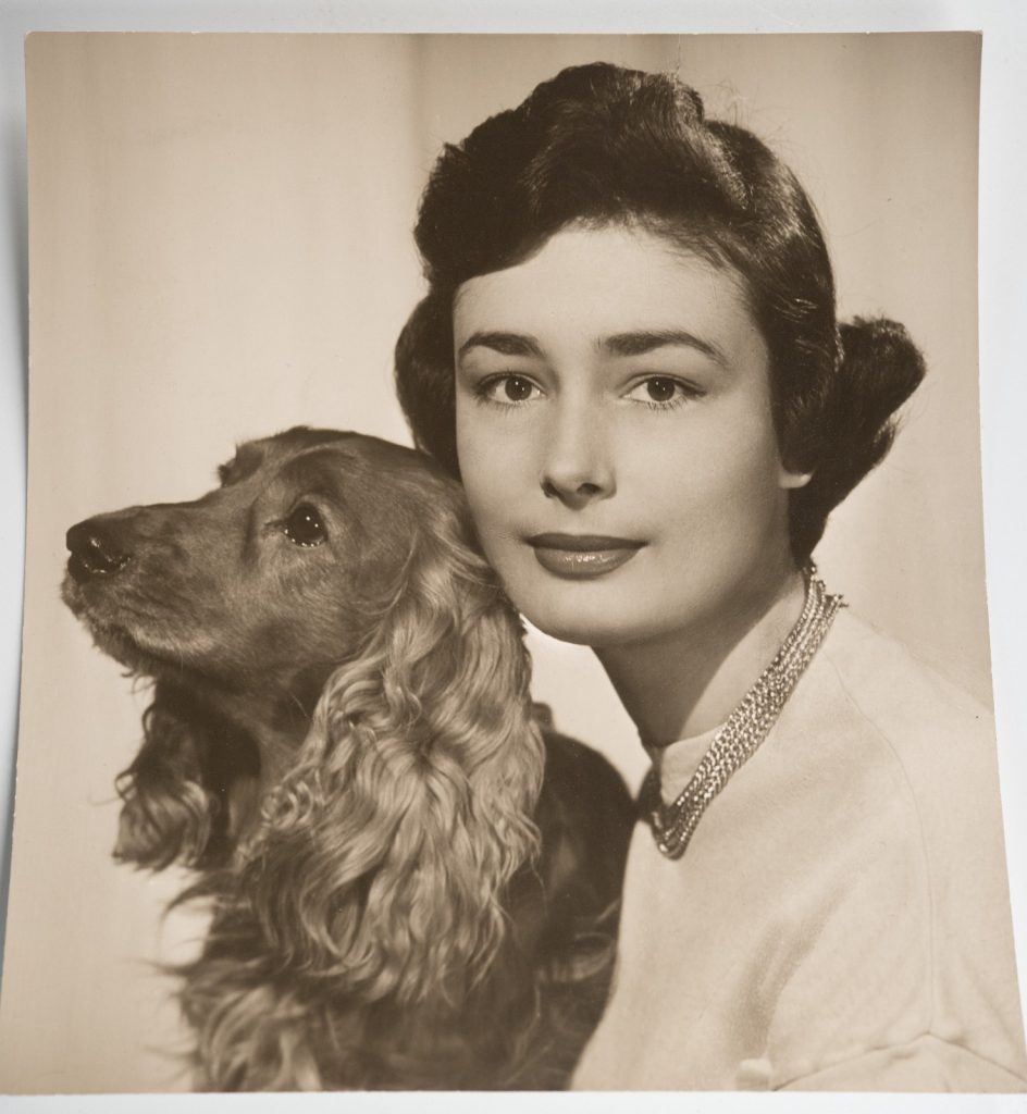 PHOTO Argentique France femme et son chien cocker 18X19cm 1950