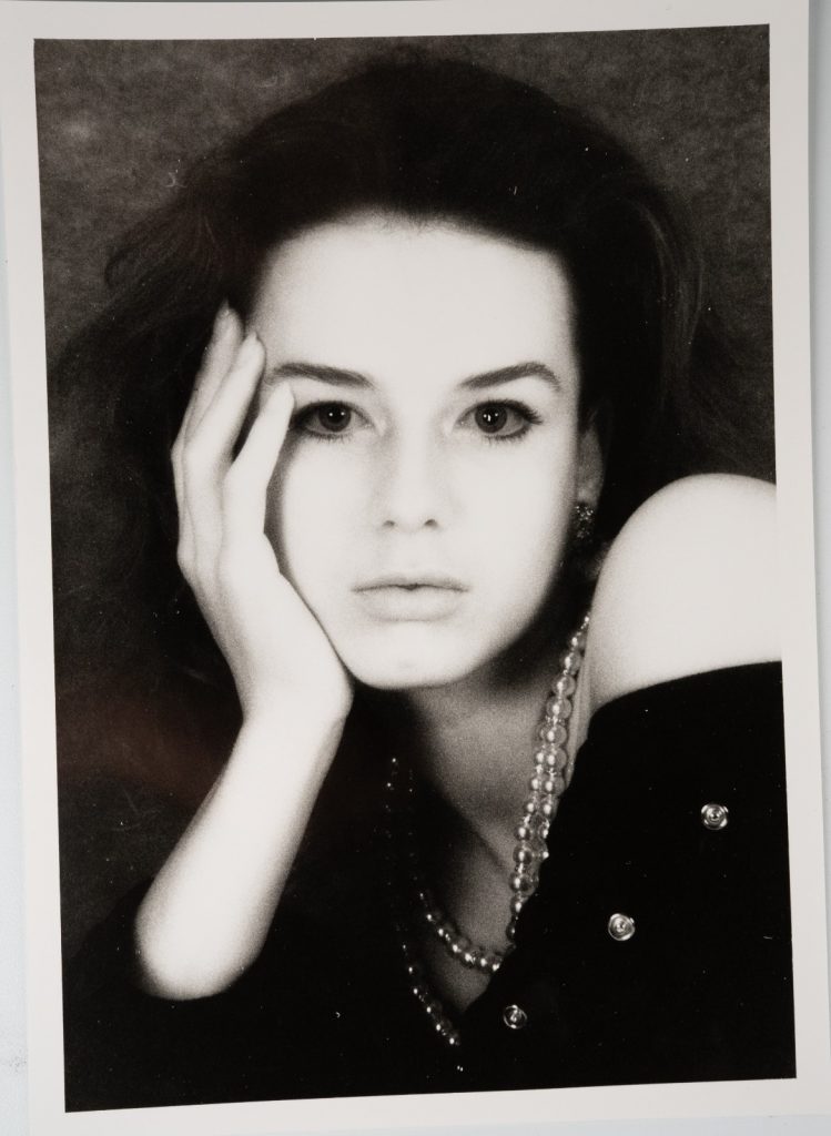 TIRAGE PHOTO	Argentique 	France	Portrait de femme Pin-Up	13X18cm	1980
