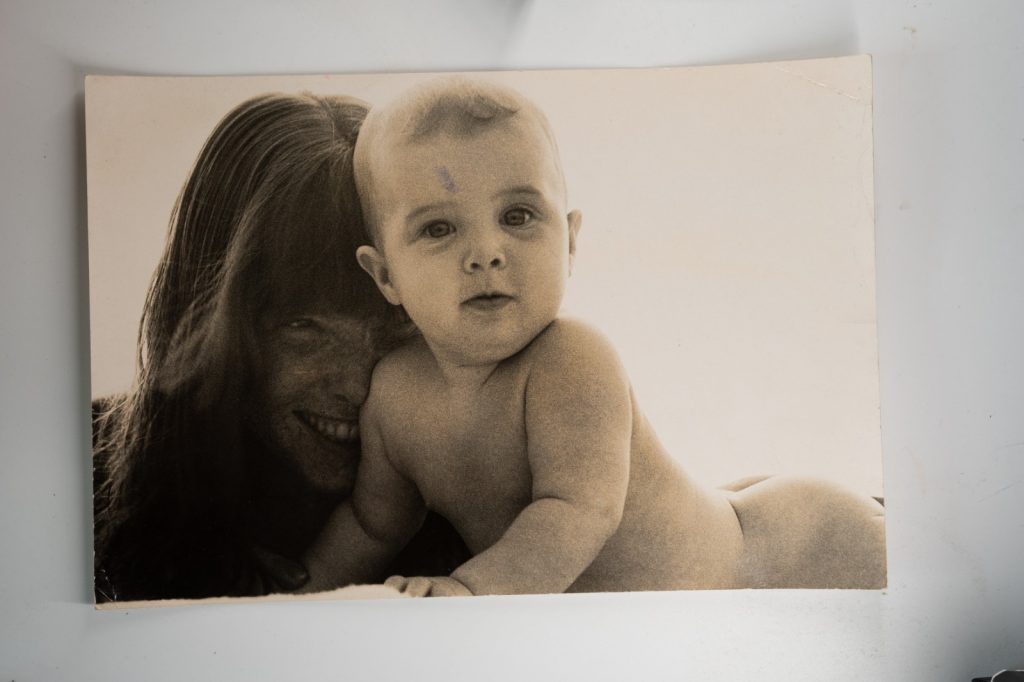 TIRAGE PHOTO	Argentique, Baryté	France	femme et son bébé	24X35cm	1960