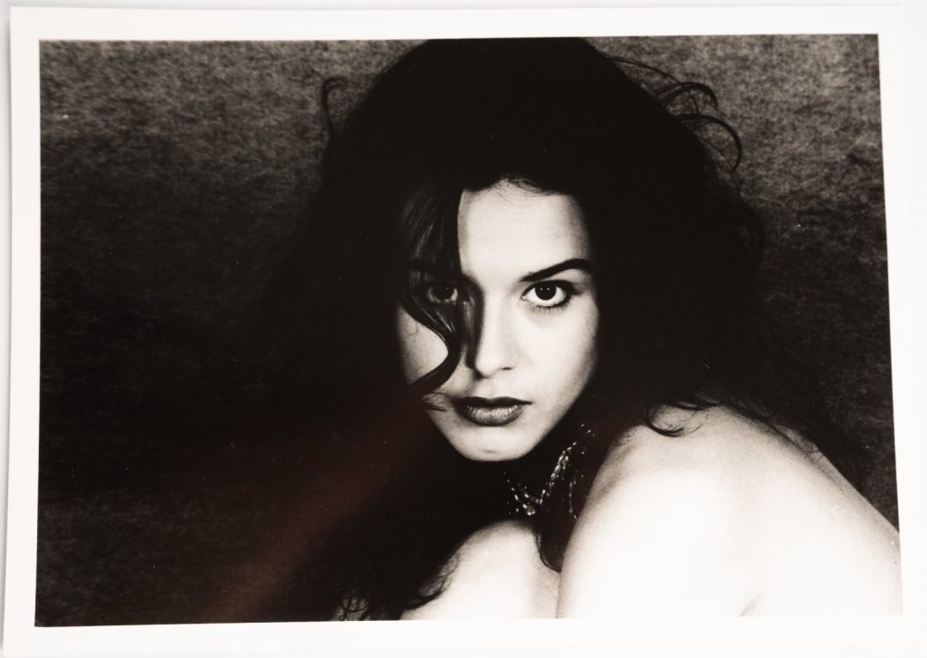 TIRAGE PHOTO	Argentique 	France	Portrait de femme Pin-Up	13X18cm	1980