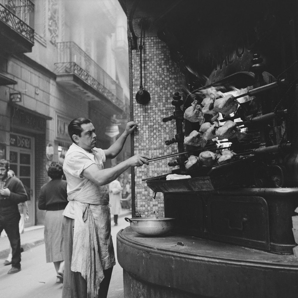 Photo papier  argentique Espagne marchand 1960 format 40x40cm