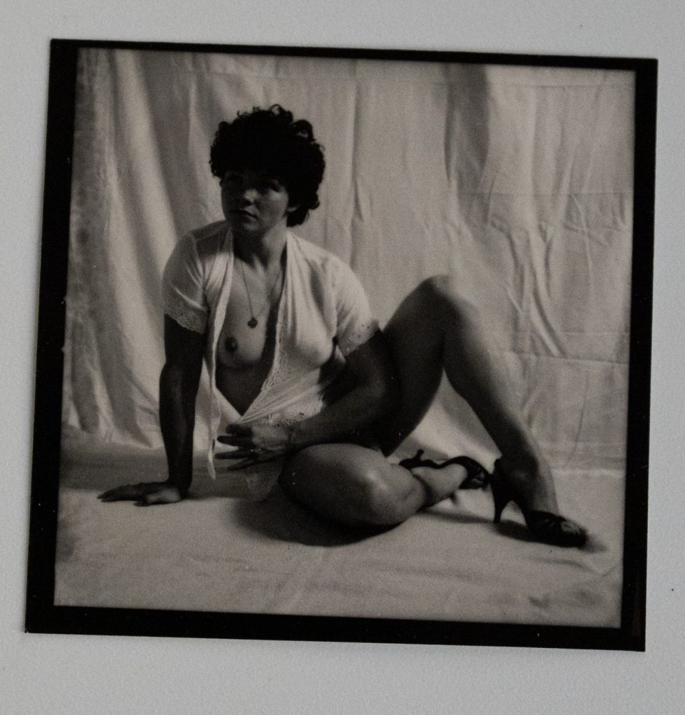 PHOTO Argentique	France	Femme nue Nue artistique	6X6cm SNAP SHOT	1970