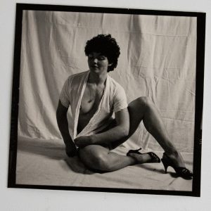 PHOTO Argentique	France	Femme nue Nue artistique	6X6cm SNAP SHOT	1970