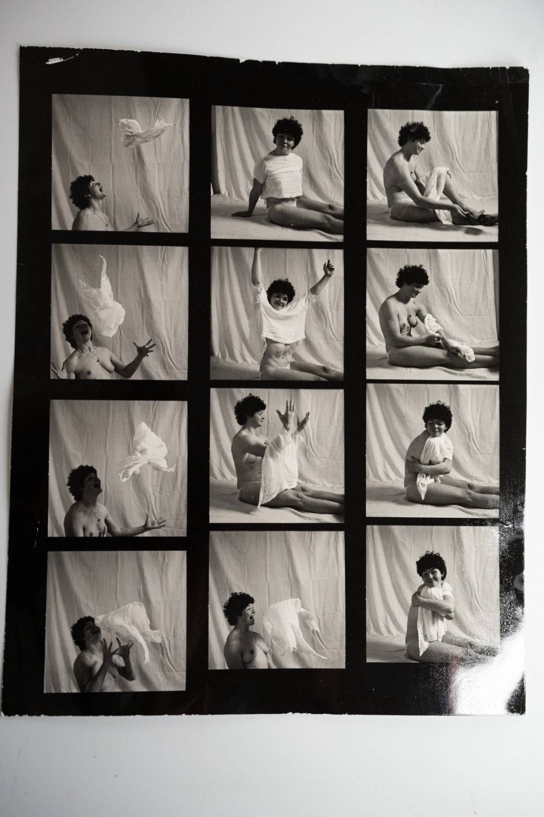 PHOTO Argentique France Planche contact femme nue vue 6X6cm 1980