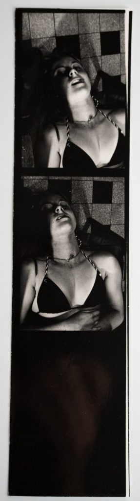 PHOTO Argentique France Planche contact femme nue vue 6X6cm 1980