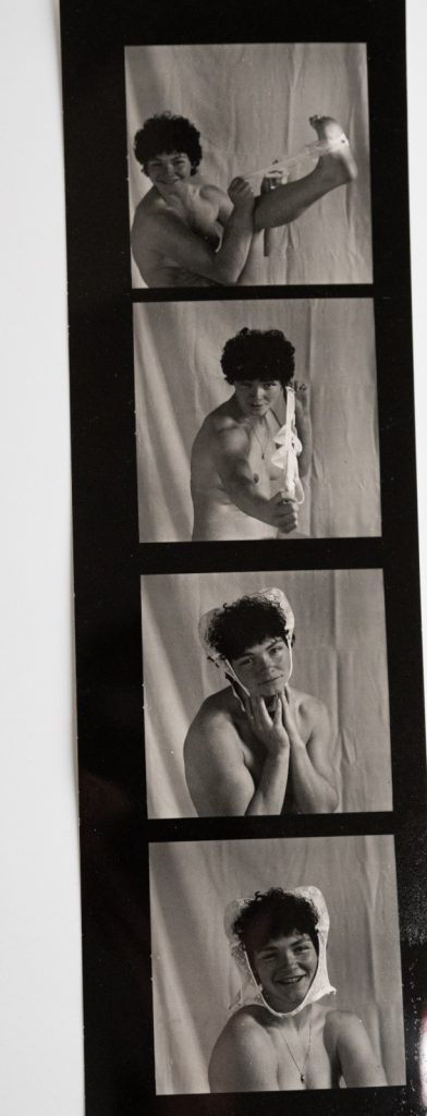 PHOTO Argentique France Planche contact femme nue vue 6X6cm 1980