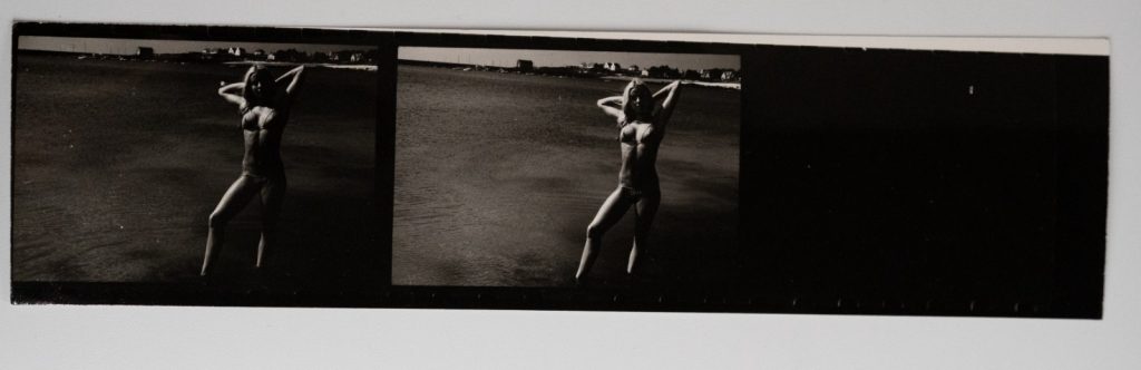PHOTO Argentique France Planche contact femme nue vue 6X6cm 1980