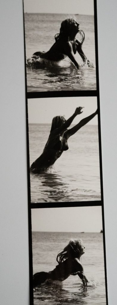 PHOTO Argentique France Planche contact femme nue vue 6X6cm 1980