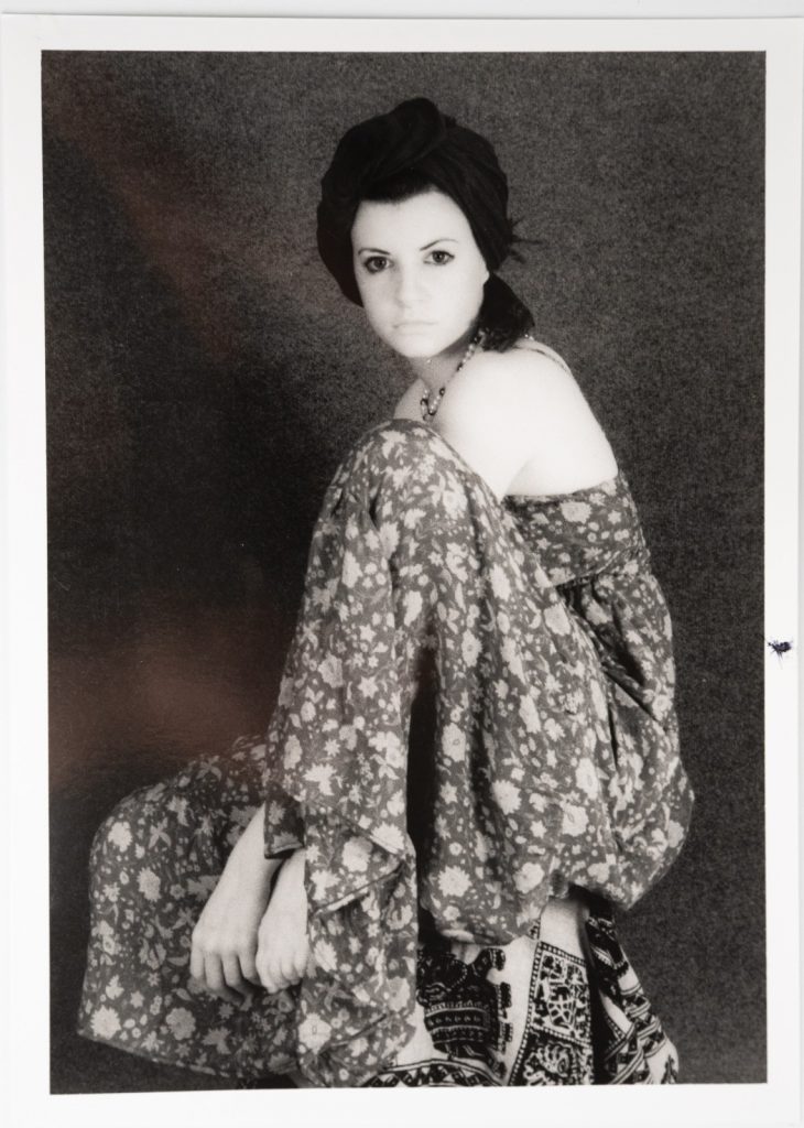 TIRAGE PHOTO	Argentique 	France	Portrait de femme Pin-Up	13X18cm	1980