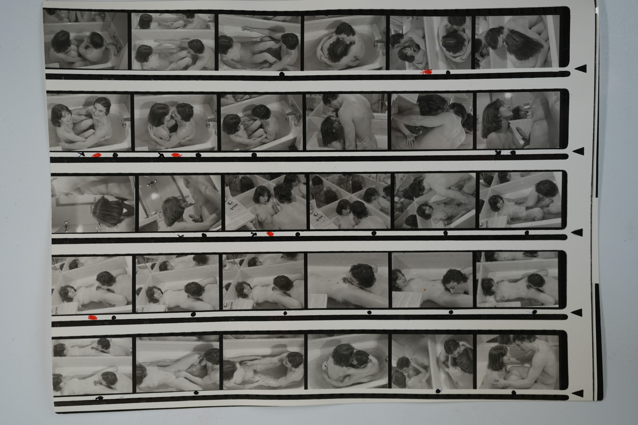 TIRAGE PHOTO Argentique Planche contact Couple scène de sexe 18X24cm 1980