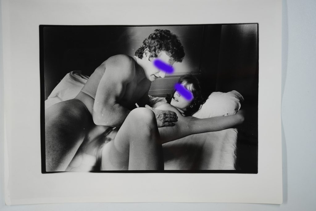 TIRAGE PHOTO Argentique, RC France Couple nu homme femme nue scène de sexe 18X24cm 1980
